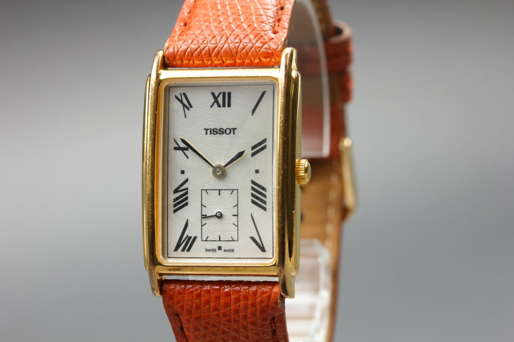 Near MINT TISSOT A282K Silver Quartz 23.3mm Ladies Watch