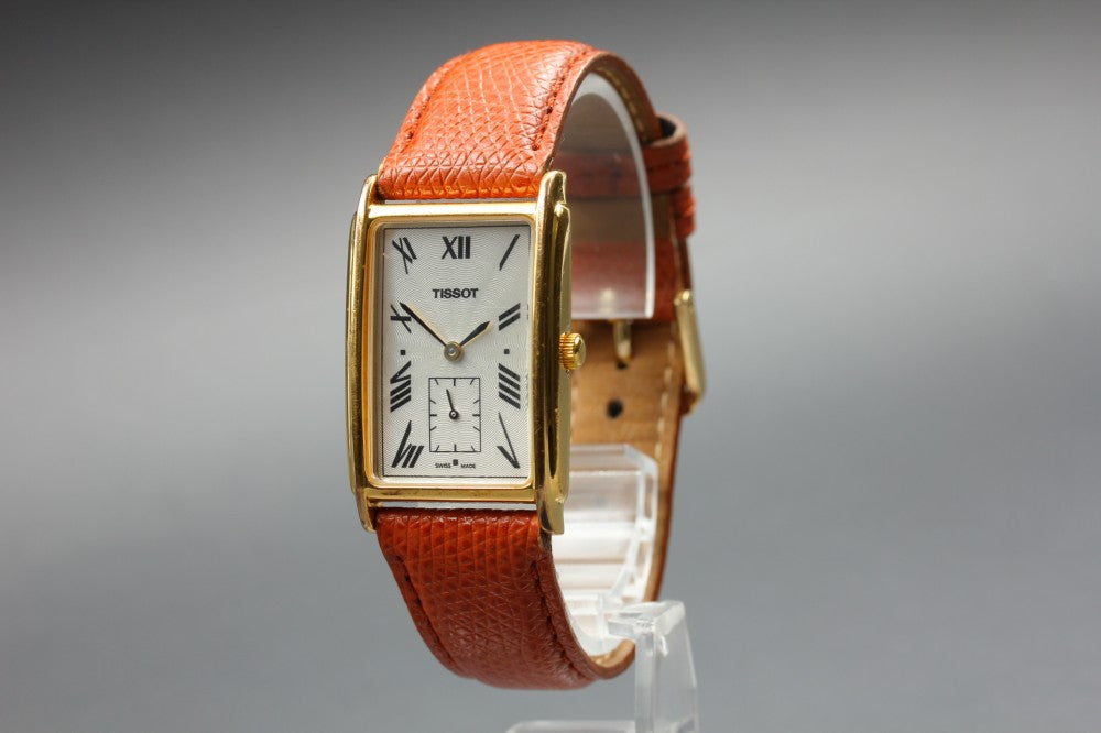 Near MINT TISSOT A282K Silver Quartz 23.3mm Ladies Watch