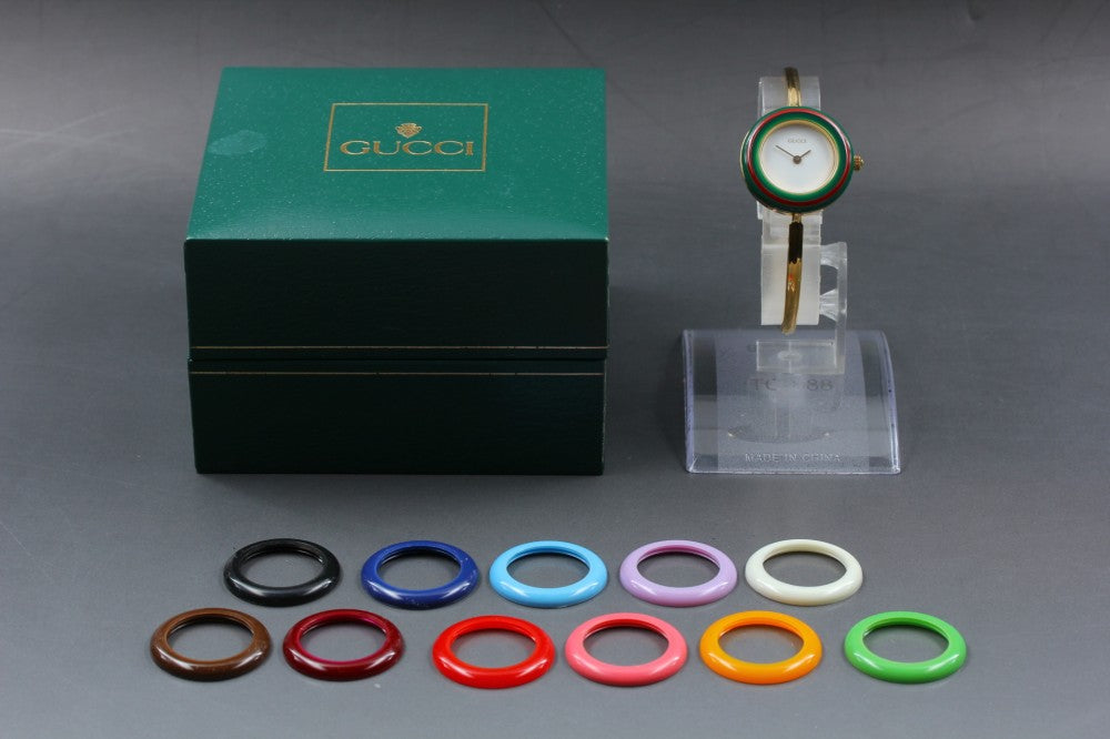 Near MINT GUCCI 11/12.2 White Quartz 25.7mm Ladies Watch