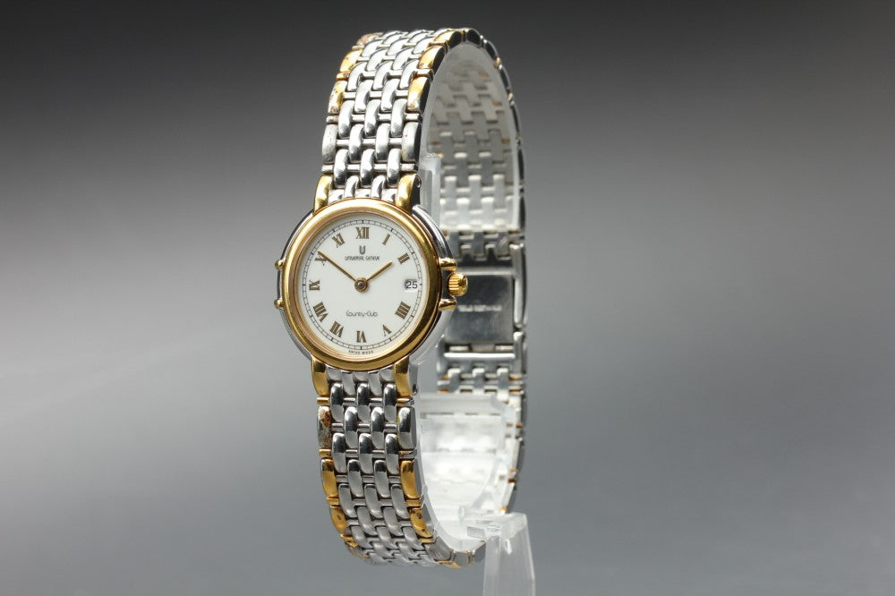 Near MINT UNIVERSAL GENEVE Country Club 07-0002-004 White Quartz 25.5mm Ladies Watch