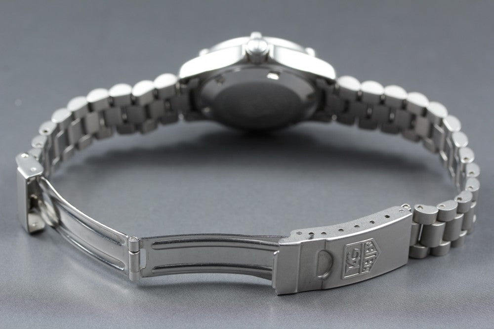 Near MINT TAG Heuer 2000 Professional 962.008F Black Quartz 27.5mm Ladies Watch