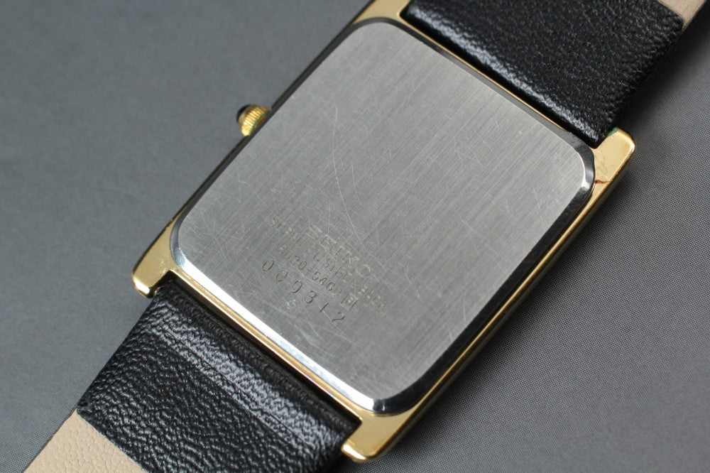 Near MINT SEIKO Dolce 6020-5460 Gold Quartz 26mm Men's Watch 1980