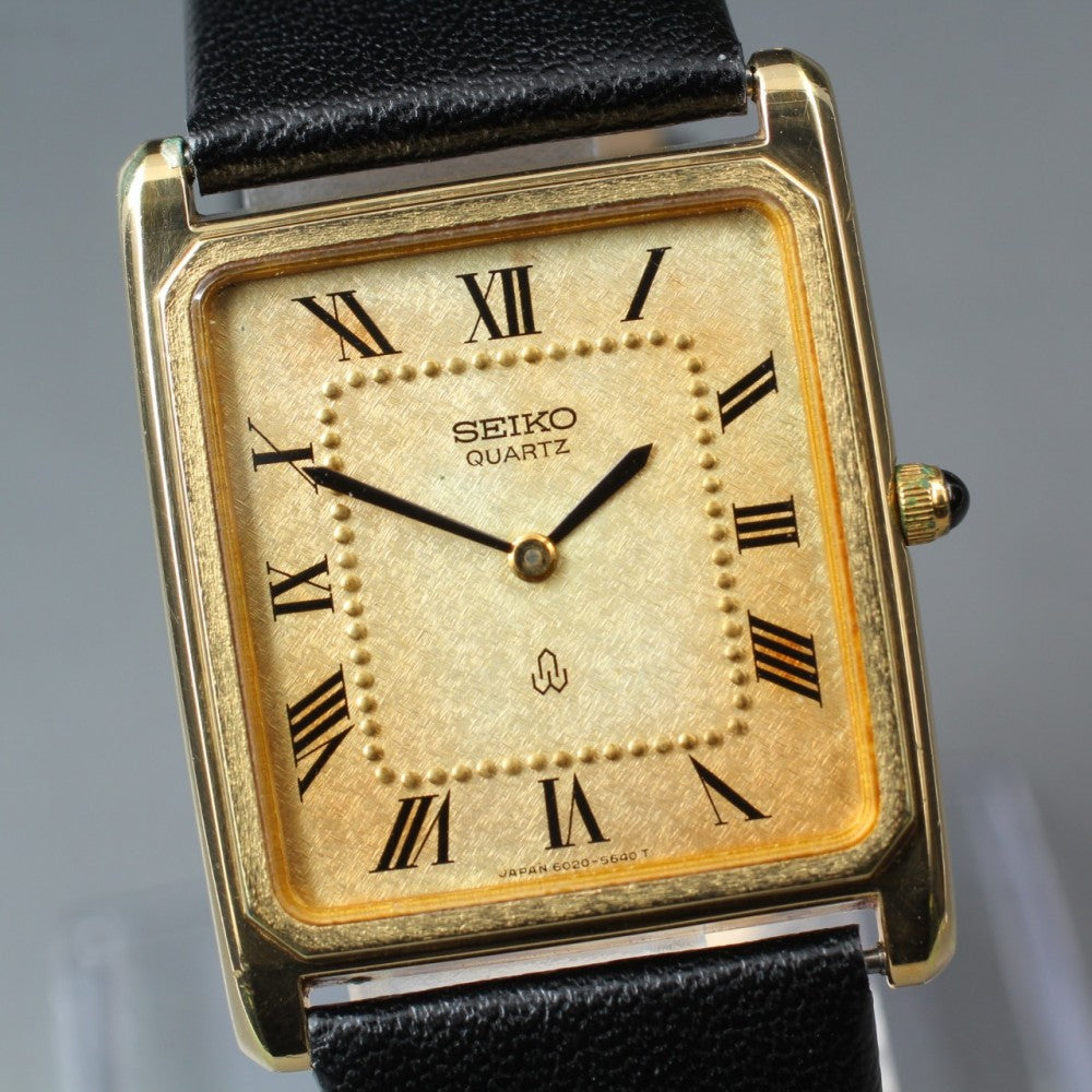 Near MINT SEIKO Dolce 6020-5460 Gold Quartz 26mm Men's Watch 1980