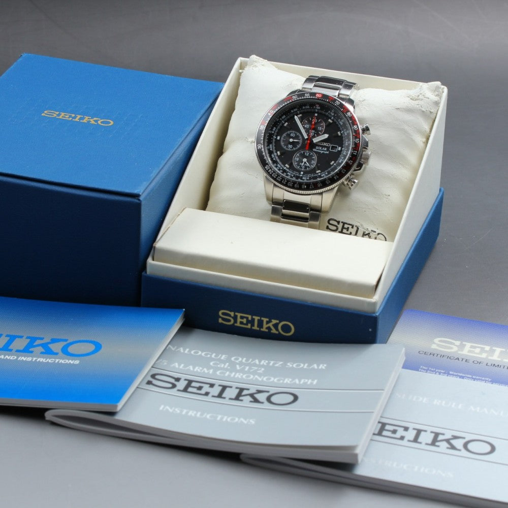 Near MINT SEIKO Solar Chronograph V172-0AC0 Black Solar 41.8mm Men's Watch