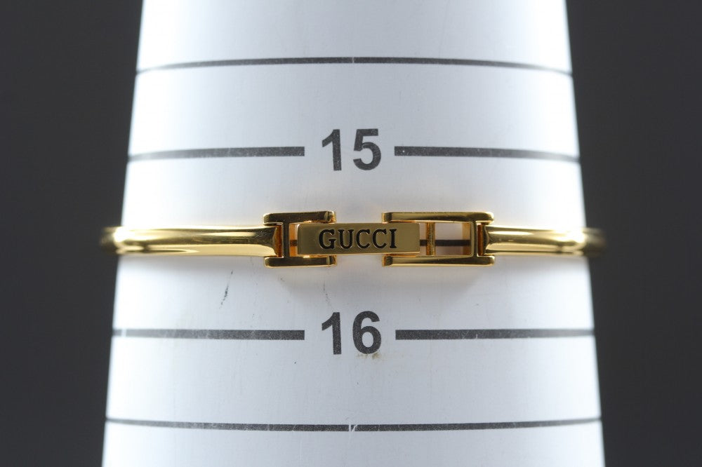 Near MINT GUCCI 11/12.2 White Quartz 25.8mm Ladies Watch