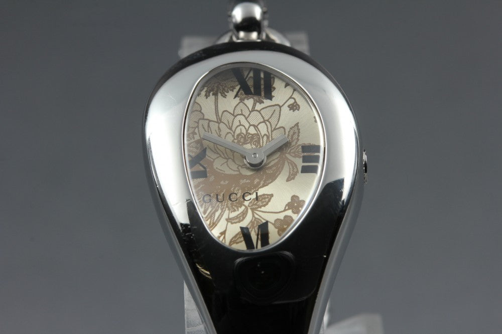 Near MINT GUCCI 103 Gold Quartz 21.2mm Ladies Watch
