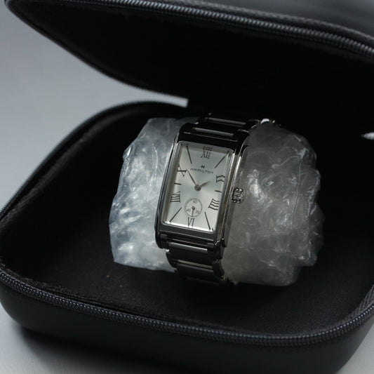 Near MINT HAMILTON Ardmore H114210 Silver Quartz 23.3mm Ladies Watch