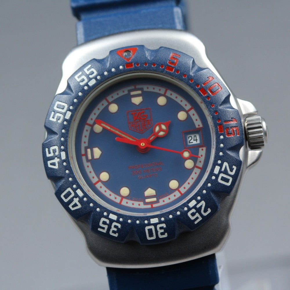 Near MINT TAG Heuer Formula 1 WA1410 Blue Quartz 28.5mm Ladies Watch