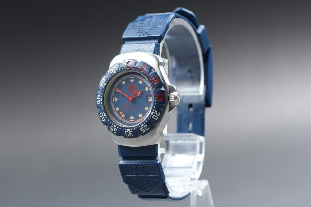 Near MINT TAG Heuer Formula 1 WA1410 Blue Quartz 28.5mm Ladies Watch