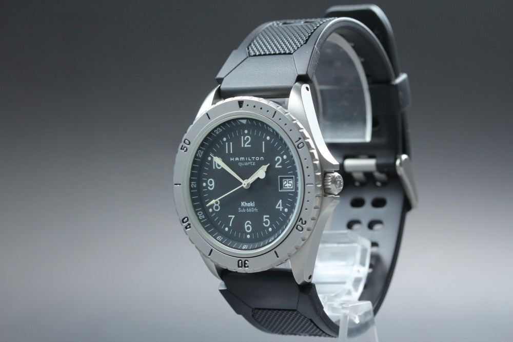 Near MINT HAMILTON Khaki 9745B Black Quartz 38.4mm Men's Watch