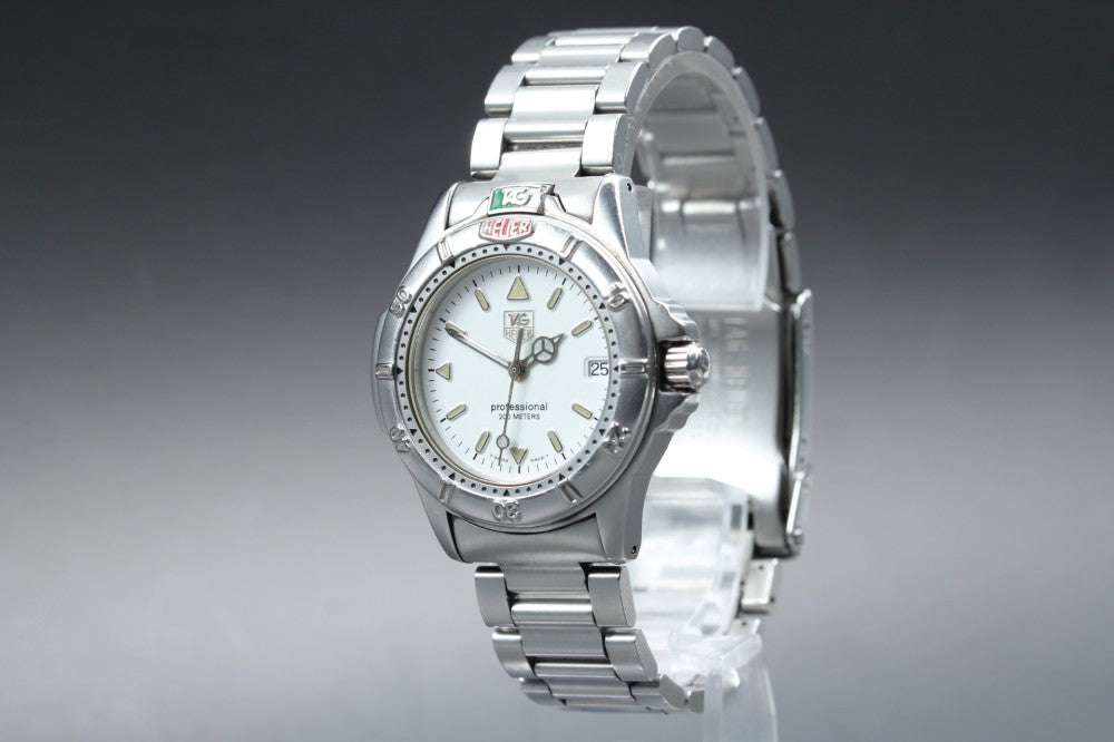 Near MINT TAG Heuer 4000 Professional WF1212-K0 White Quartz 34mm Men's Watch