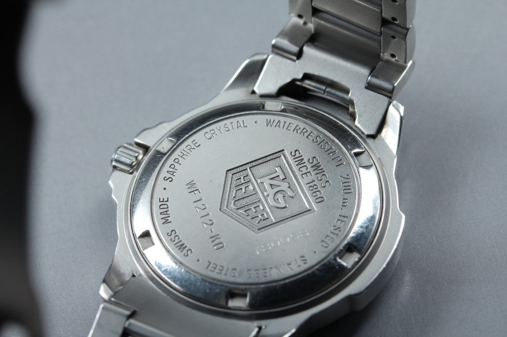 Near MINT TAG Heuer 4000 Professional WF1212-K0 White Quartz 34mm Men's Watch