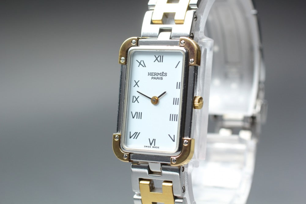 Near MINT HERMES Clojure CR1.220 White Quartz 17.9mm Ladies Watch