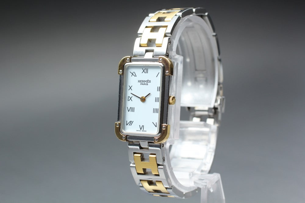 Near MINT HERMES Clojure CR1.220 White Quartz 17.9mm Ladies Watch
