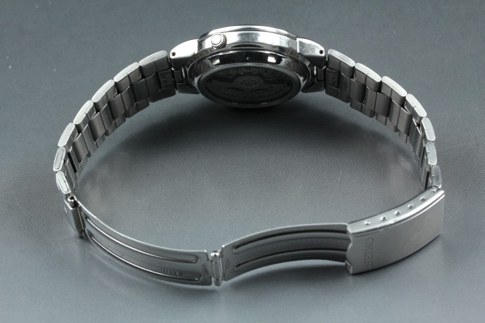 Near MINT SEIKO 5 7S26-01F0 Silver Auto 33.9mm Men's Watch