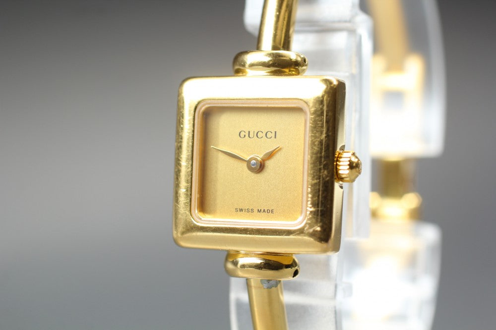 Near MINT GUCCI 1900L Gold Quartz 19.4mm Ladies Watch