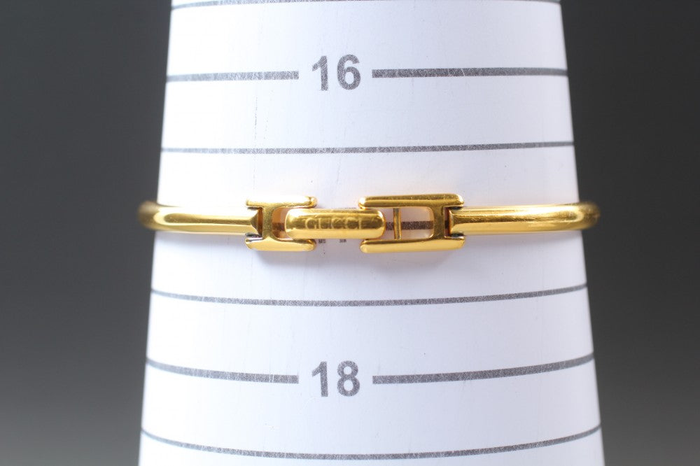 Near MINT GUCCI 1900L Gold Quartz 19.4mm Ladies Watch