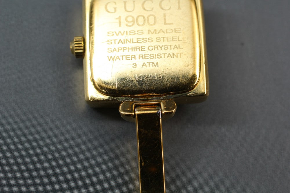 Near MINT GUCCI 1900L Gold Quartz 19.4mm Ladies Watch