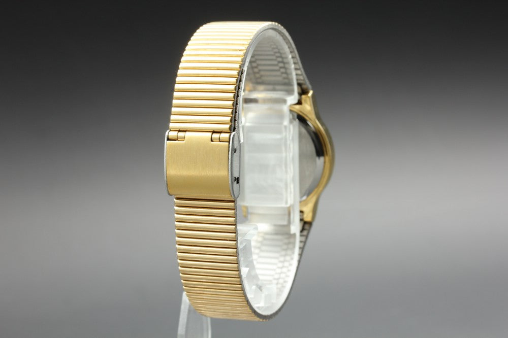 Near MINT SEIKO Galaxy 5Y91-6000 Gold Quartz 27.6mm Ladies Watch