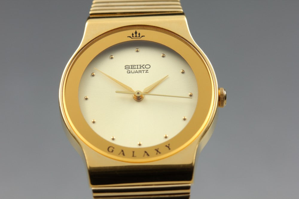 Near MINT SEIKO Galaxy 5Y91-6000 Gold Quartz 27.6mm Ladies Watch