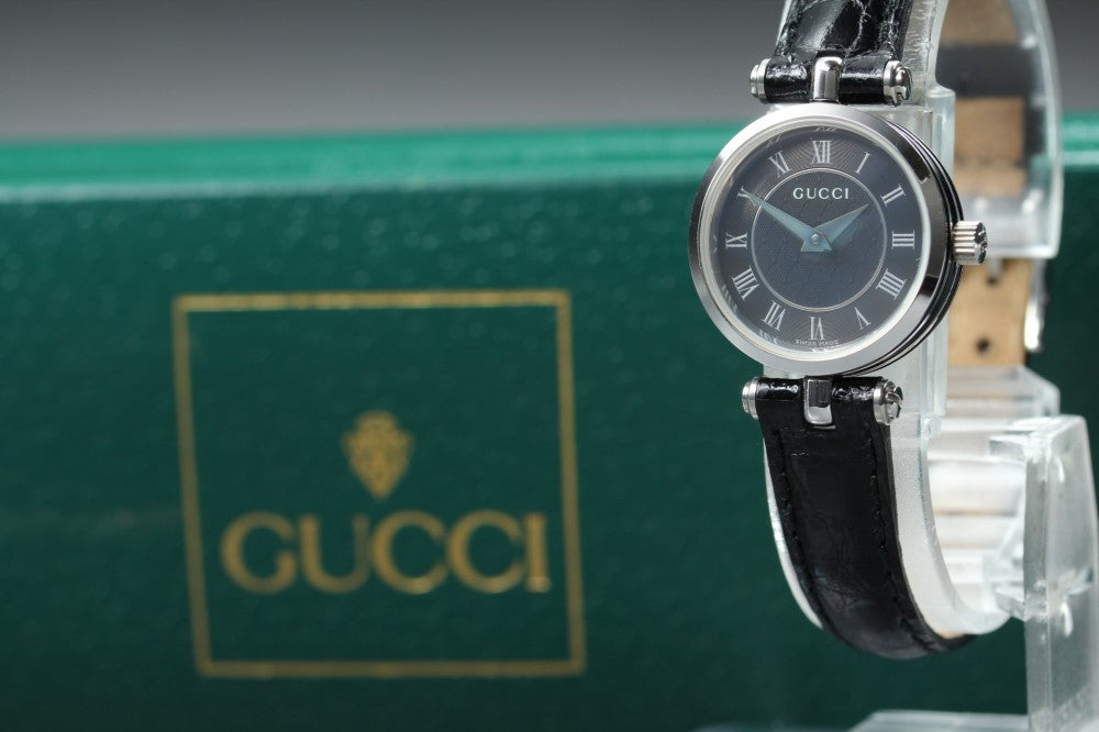 Near MINT GUCCI 2040L Black Quartz 21.4mm Ladies Watch
