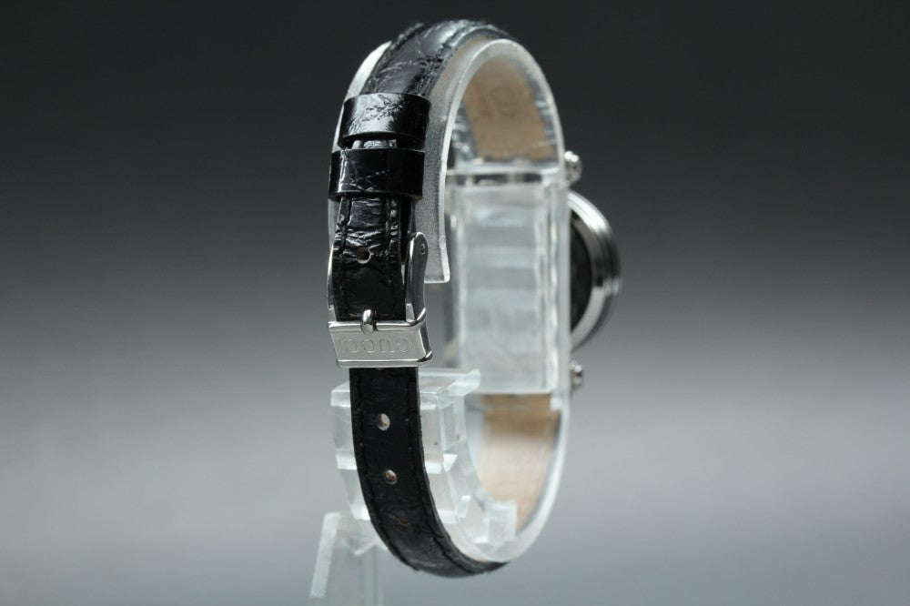 Near MINT GUCCI 2040L Black Quartz 21.4mm Ladies Watch