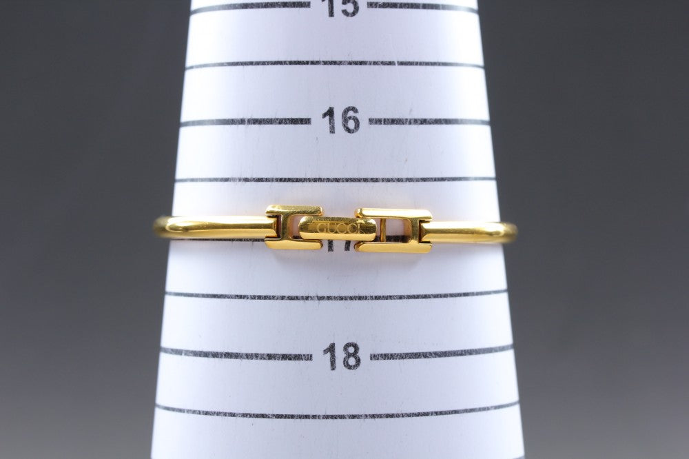 Near MINT GUCCI 1900L Gold Quartz 19.6mm Ladies Watch