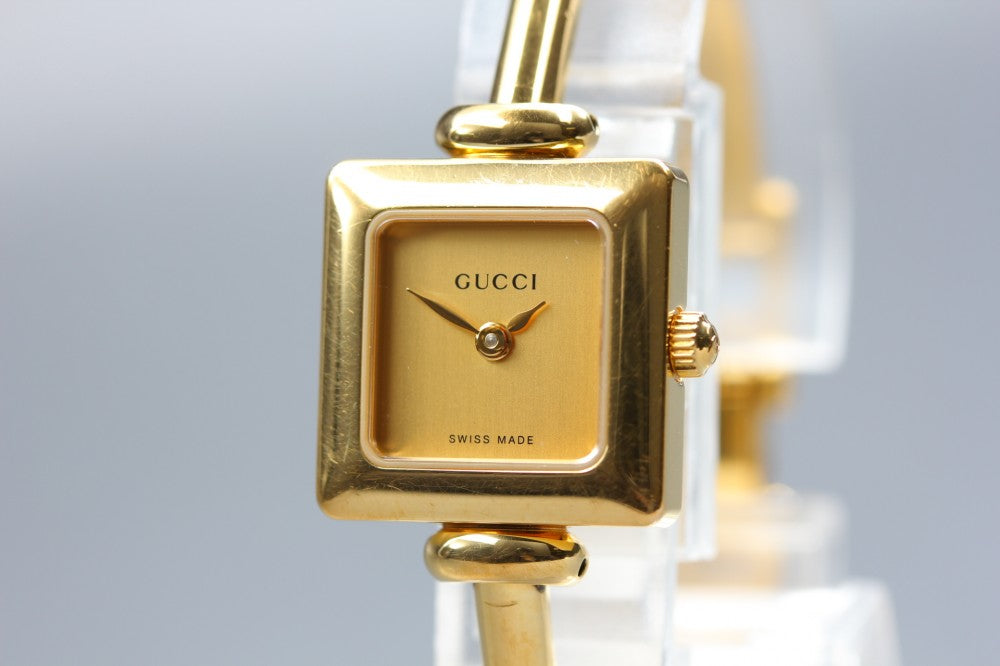 Near MINT GUCCI 1900L Gold Quartz 19.6mm Ladies Watch