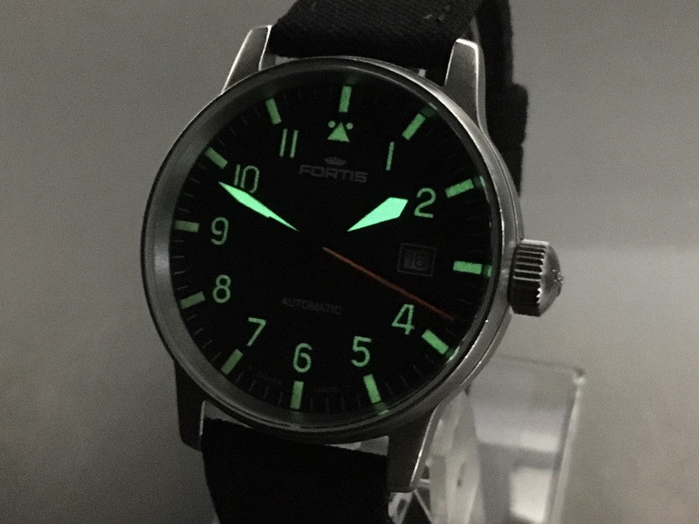 Near MINT FORTIS Flieger 595.10.46.1 Black Auto 40mm Men's Watch
