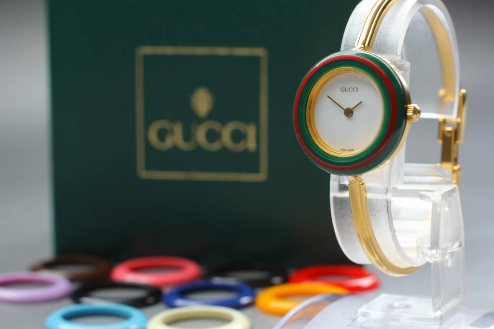 Near MINT GUCCI 11/12.2 White Quartz 25.7mm Ladies Watch