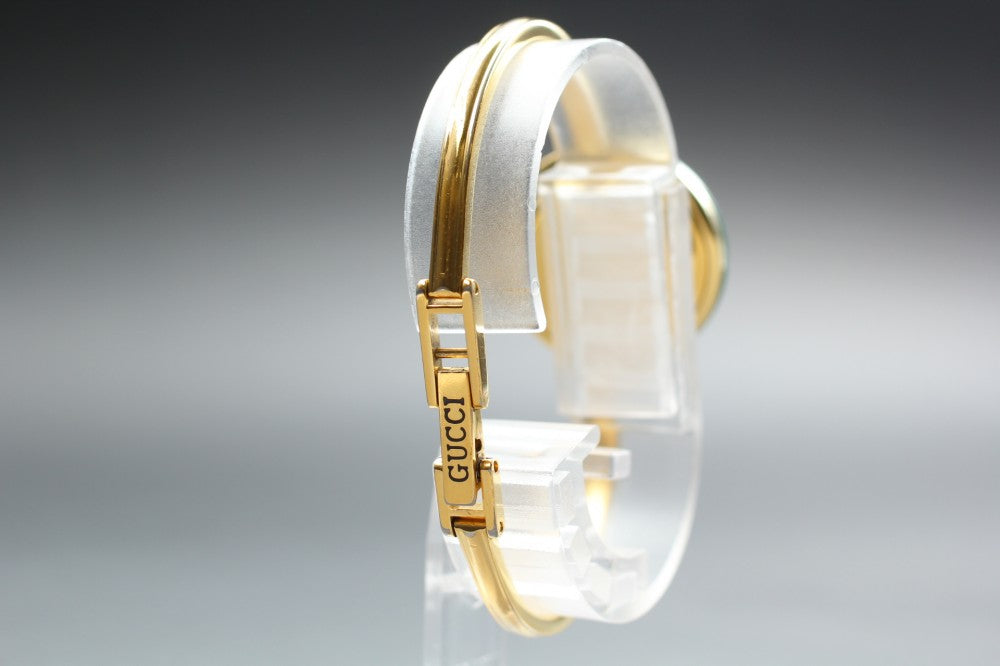 Near MINT GUCCI 11/12.2 White Quartz 25.7mm Ladies Watch