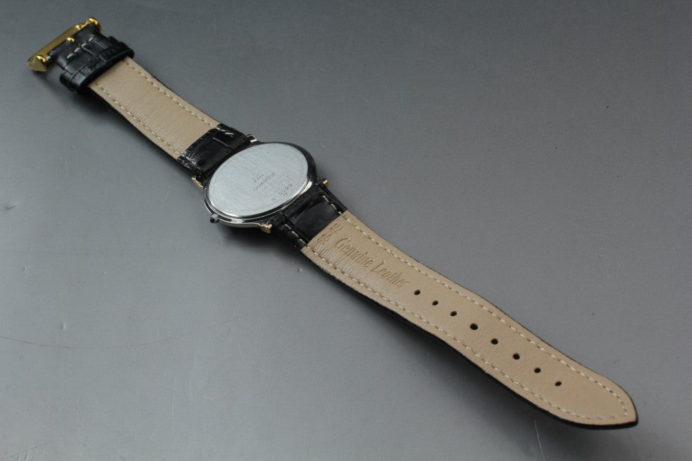 Near MINT SEIKO Credor 7779-6000 Silver Quartz 31mm Men's Watch 1988