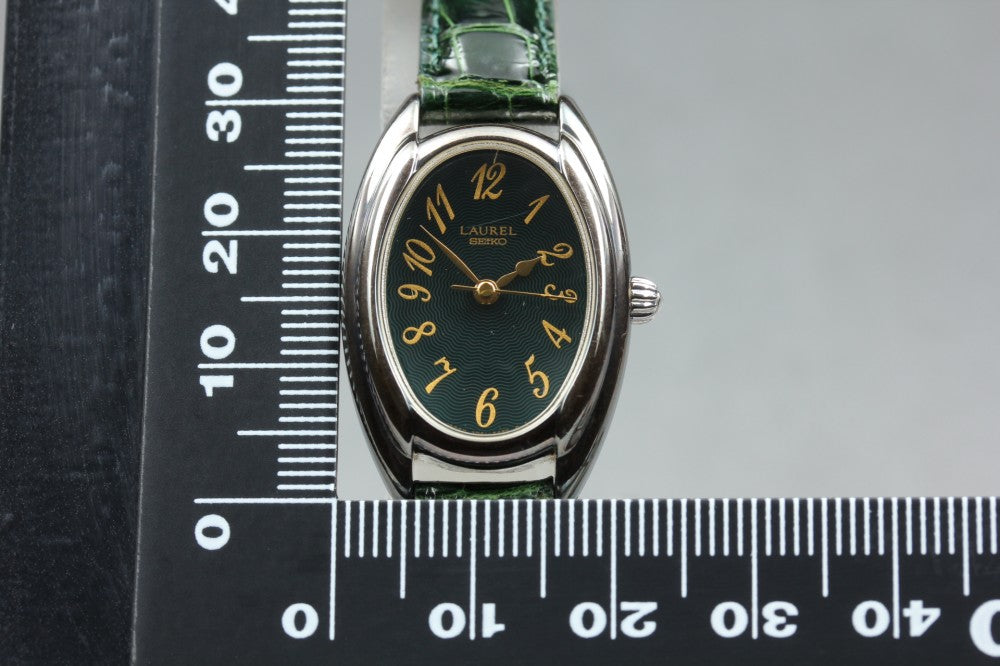SEIKO Laurel 4N21-5380 Green Quartz 20.9mm Ladies Watch