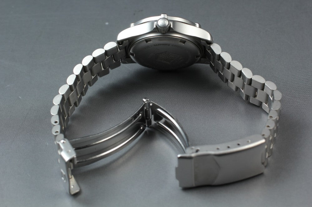 Near MINT TAG Heuer 2000 Professional 962.008R Black Quartz 28.3mm Ladies Watch