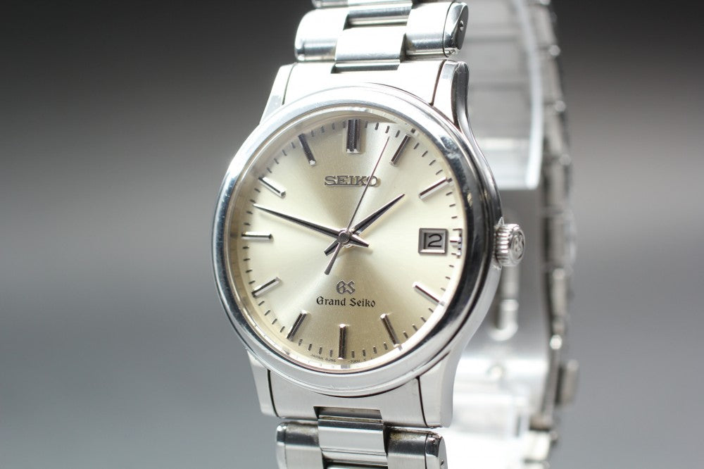 Near MINT Grand Seiko SBGF013/8J56-7000 Silver Quartz 33.9mm Men's Watch 2001