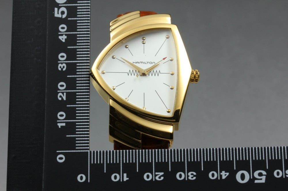 Near MINT HAMILTON Ventura H243010 Silver Quartz 32.5mm Men's Watch