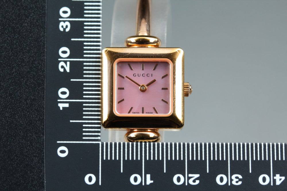 Near MINT GUCCI 1900L Pink Mother of Pearl Quartz 19.5mm Ladies Watch