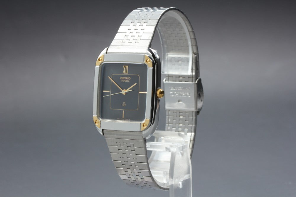 Near MINT SEIKO Seagull 6030-5370 Black Quartz 29mm Men's Watch 1981
