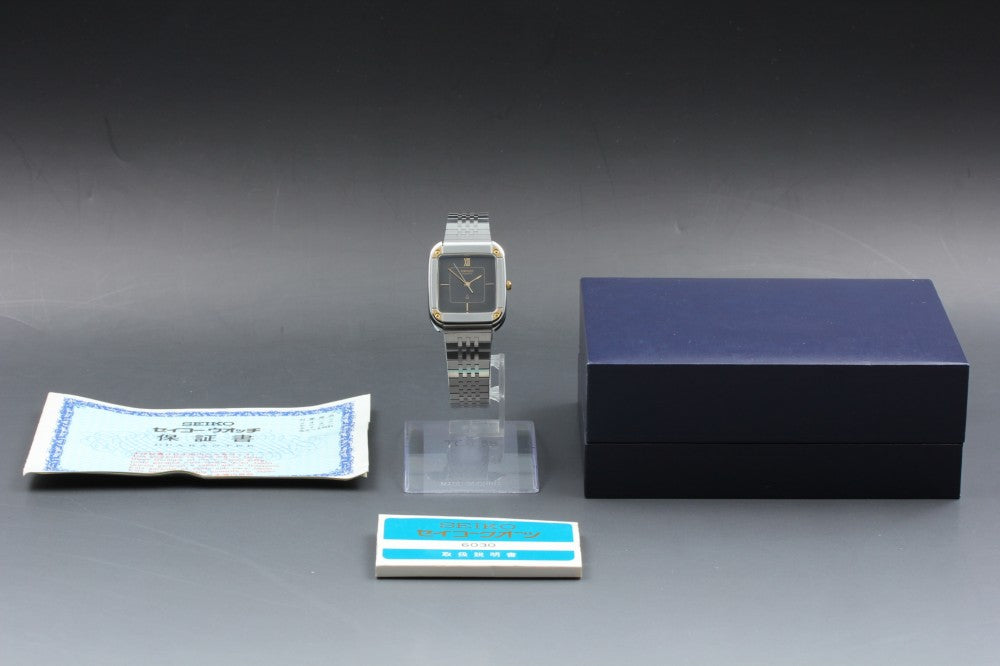 Near MINT SEIKO Seagull 6030-5370 Black Quartz 29mm Men's Watch 1981