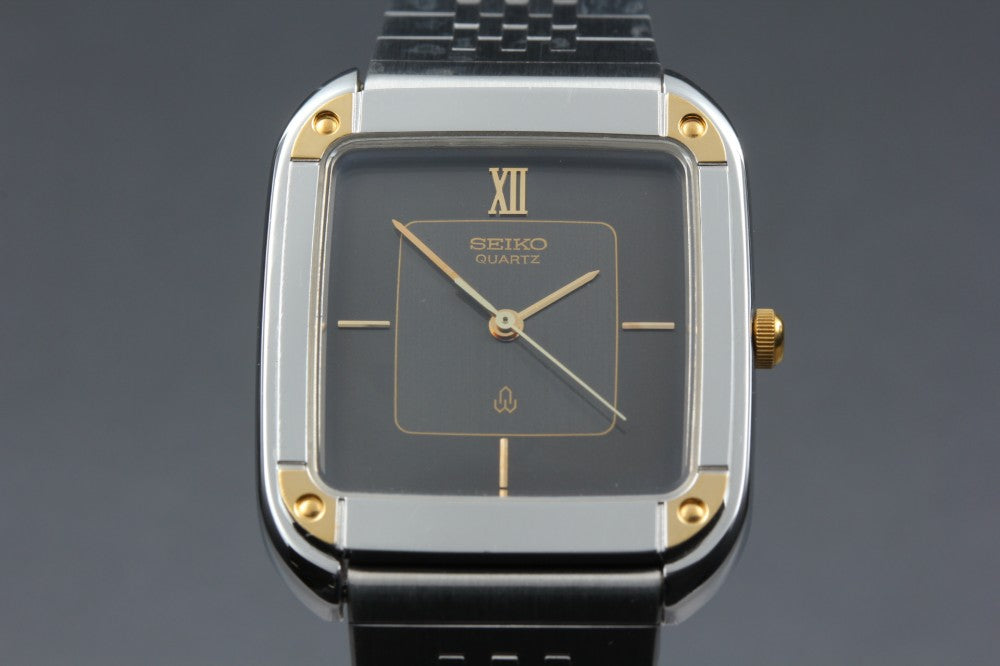 Near MINT SEIKO Seagull 6030-5370 Black Quartz 29mm Men's Watch 1981