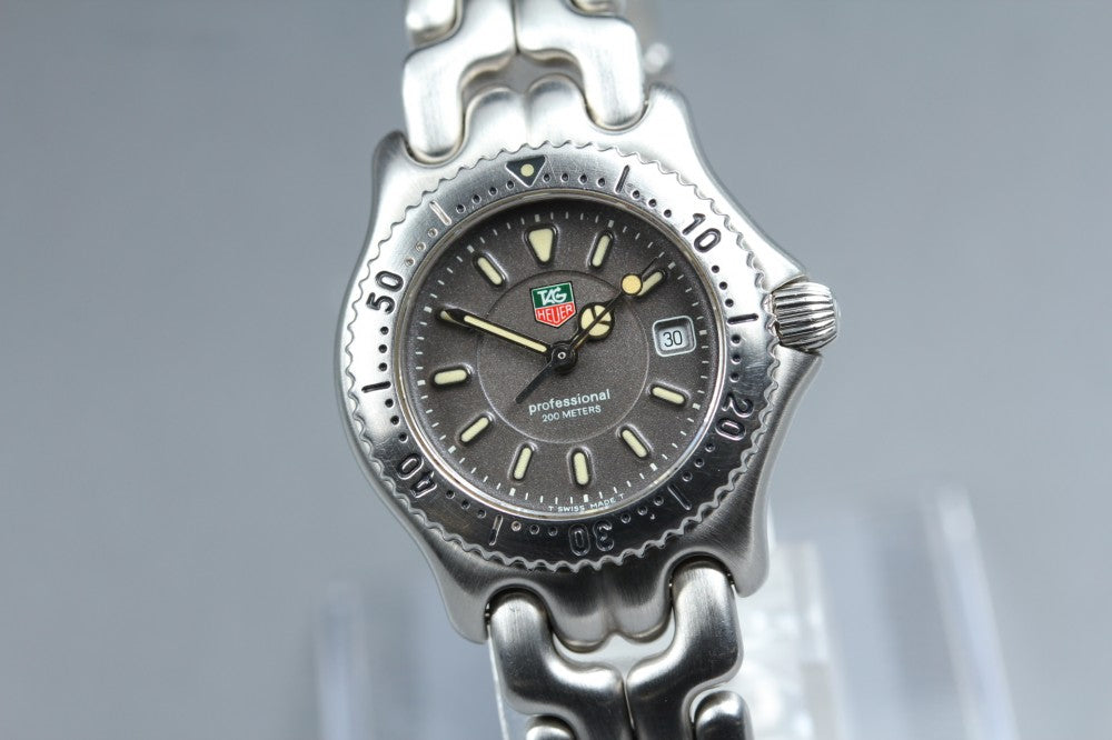 Near MINT TAG Heuer S/el WG1313-0 Silver Quartz 30mm Ladies Watch