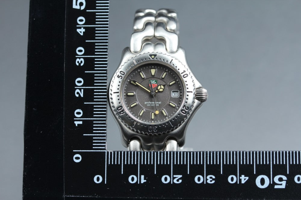 Near MINT TAG Heuer S/el WG1313-0 Silver Quartz 30mm Ladies Watch