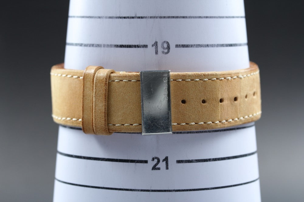Near MINT GUCCI Coupe YA131301/131.3 Beige Quartz 39.4mm Men's Watch