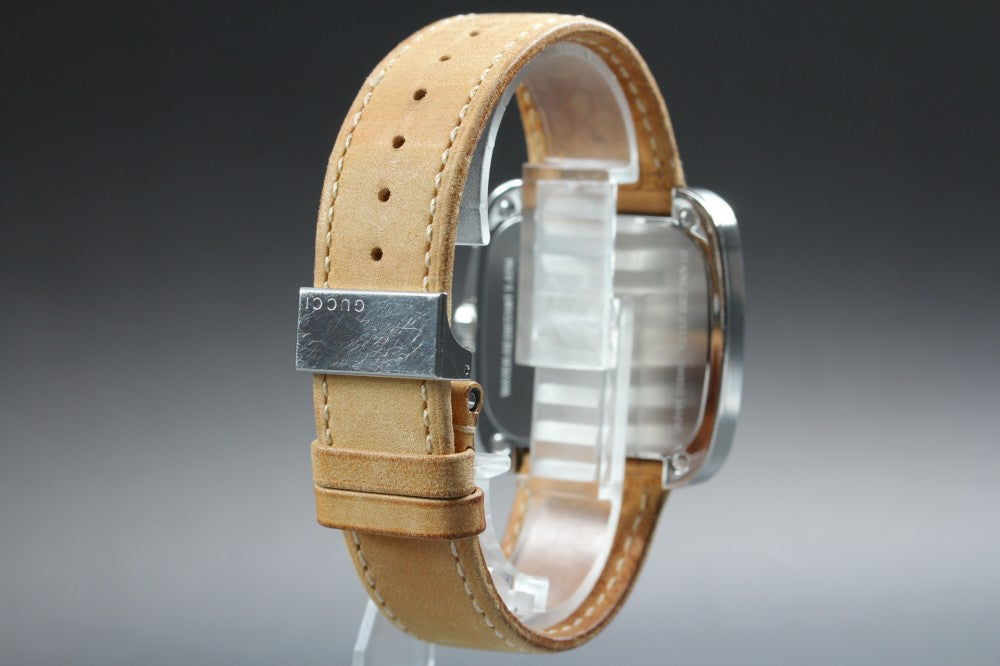 Near MINT GUCCI Coupe YA131301/131.3 Beige Quartz 39.4mm Men's Watch