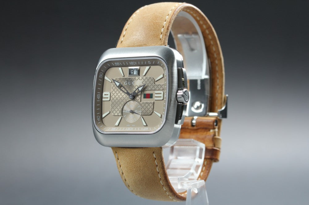Near MINT GUCCI Coupe YA131301/131.3 Beige Quartz 39.4mm Men's Watch