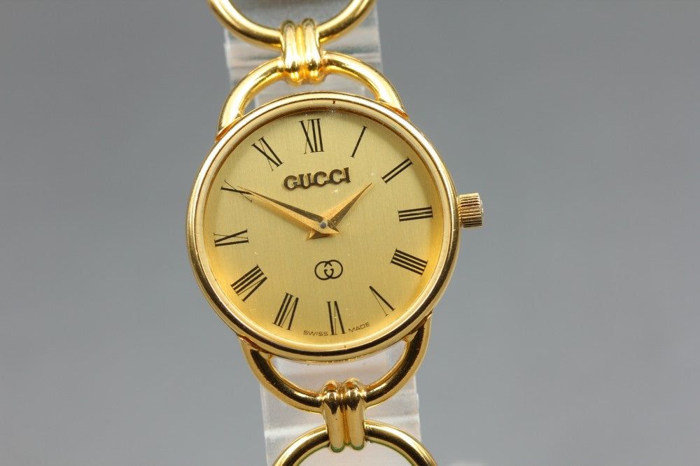 GUCCI 6000 Gold Quartz 23mm Ladies Watch