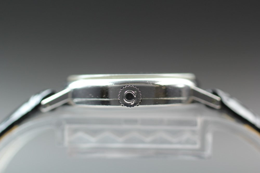 Near MINT OMEGA Geneve 511.417 Cal.620 Silver Manual 32.6mm Unisex Watch 1971