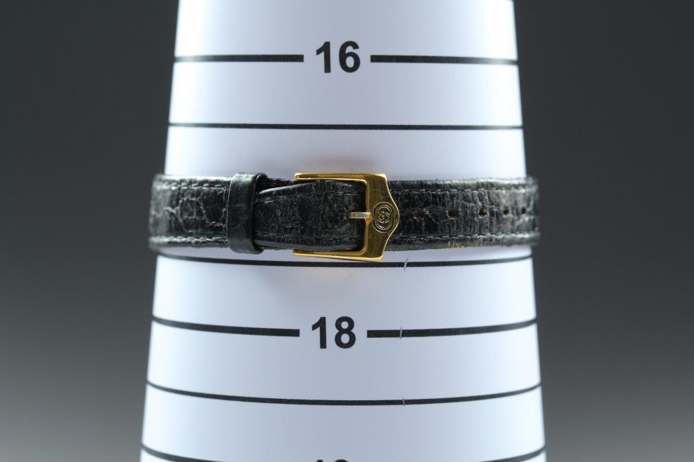 Near MINT GUCCI 6000.2.L Black Quartz 23mm Ladies Watch
