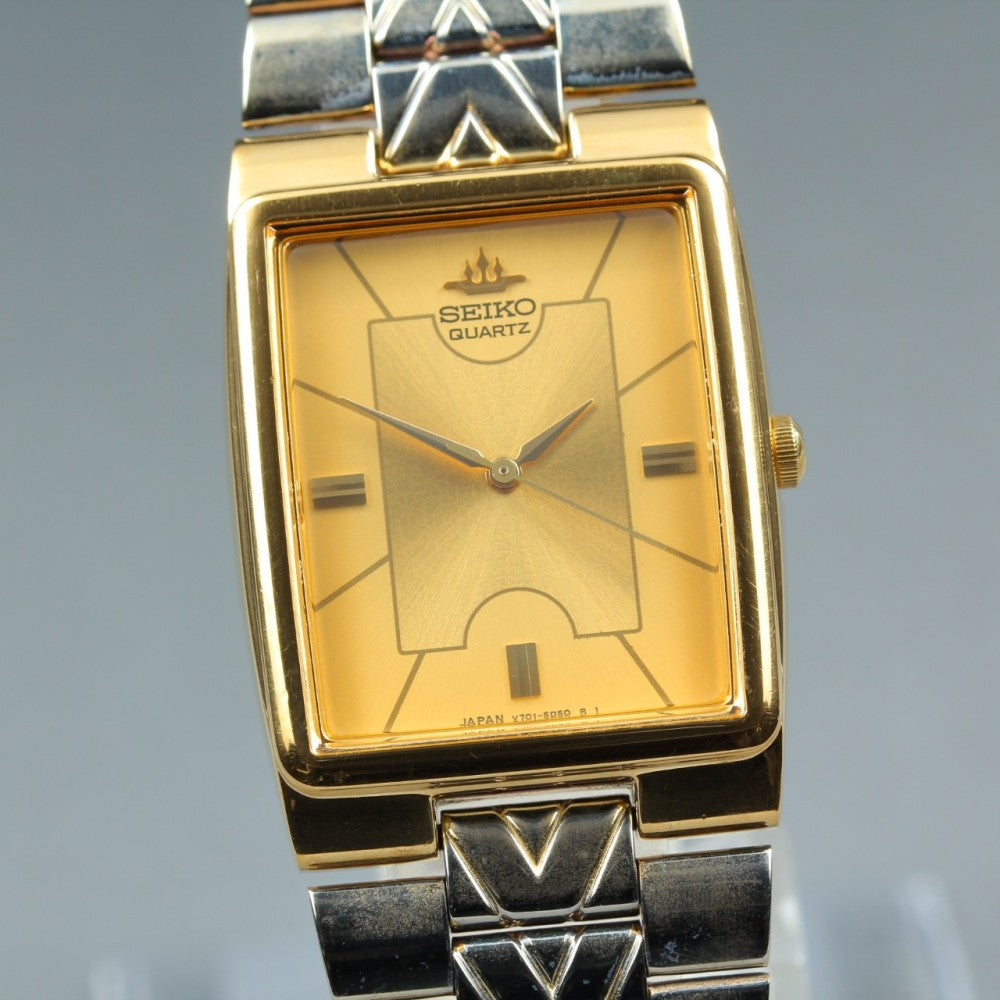Near MINT SEIKO Galaxy V701-5F20 Gold Quartz 25.8mm Men's Watch 1993
