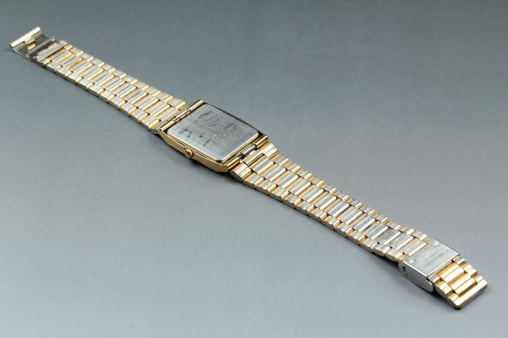 Near MINT SEIKO Galaxy V701-5F20 Gold Quartz 25.8mm Men's Watch 1993